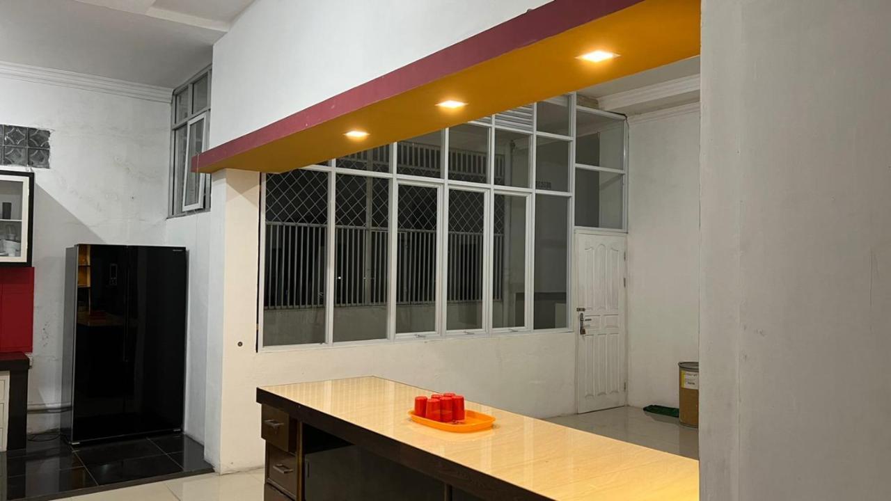 Rumah 25 Syariah Bukittinggi Exteriör bild